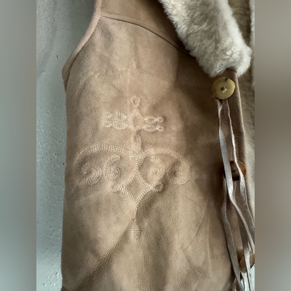 Double D Ranch Tan Suede Vest Size Small - Picture 4 of 11